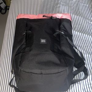 HERSCHEL SUPPLY CO. Iona Backpack